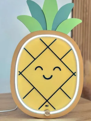 Lámpara infantil Piña mesita