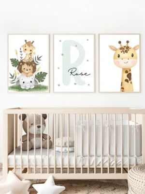 Conjunto de láminas infantiles animalitos aventureros y jirafa Conjunto de láminas infantiles animalitos aventureros y jirafa