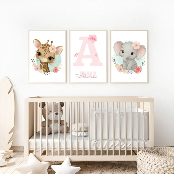 Conjunto de láminas infantiles jirafa y elefantito rosa Conjunto de láminas infantiles jirafa y elefantito rosa